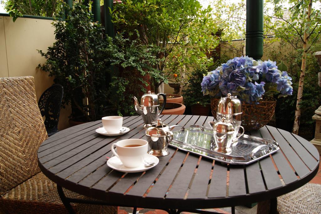 Aparthotel Andre'S Mews Melbourne City Exterior foto