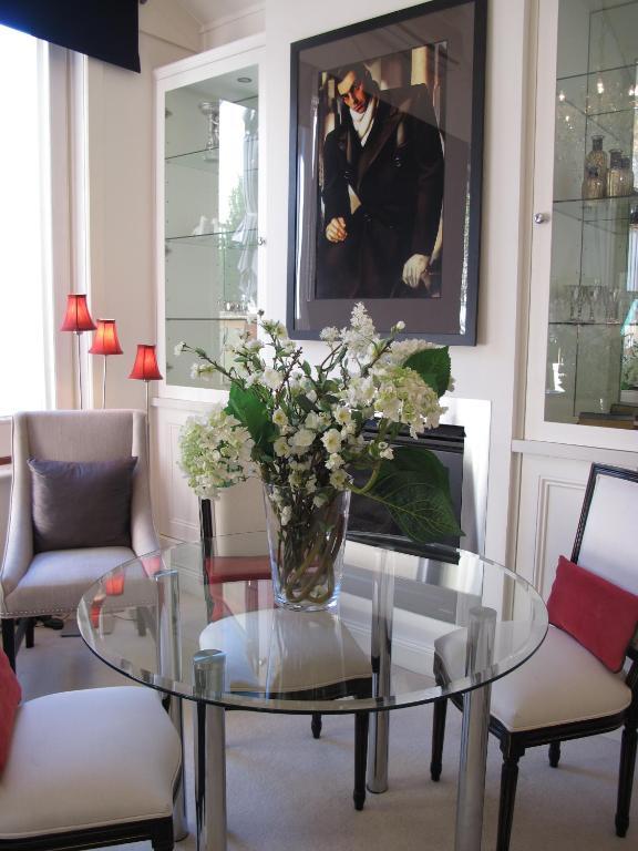 Aparthotel Andre'S Mews Melbourne City Zimmer foto